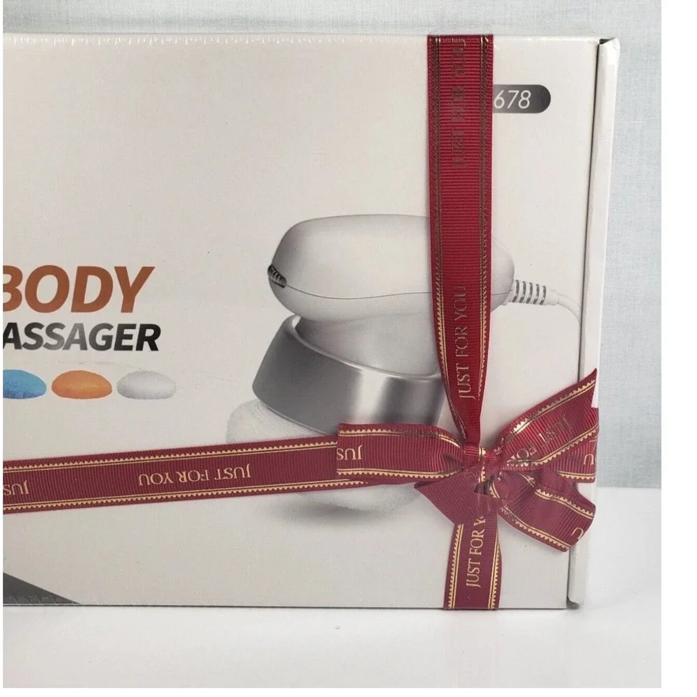 Electric Handheld Body Massager with 3 Replaceable Cloth‎ Covers Model 678 White